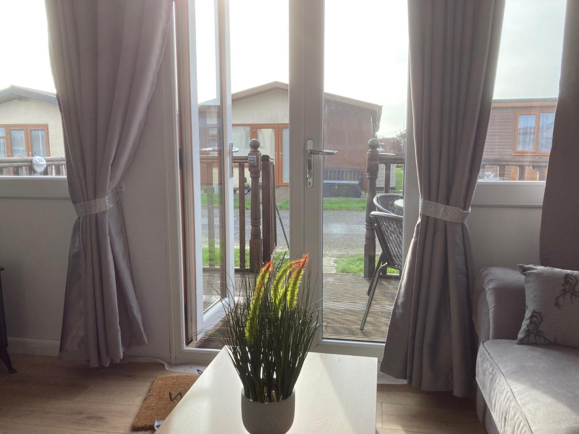 J16 Mablethorpe Pet Friendly Chalet Eksteriør billede